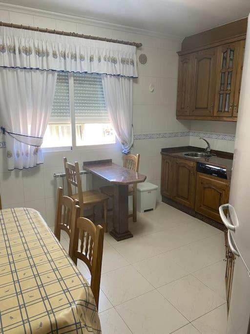 O Lar De Jose Appartement Monforte De Lemos Buitenkant foto